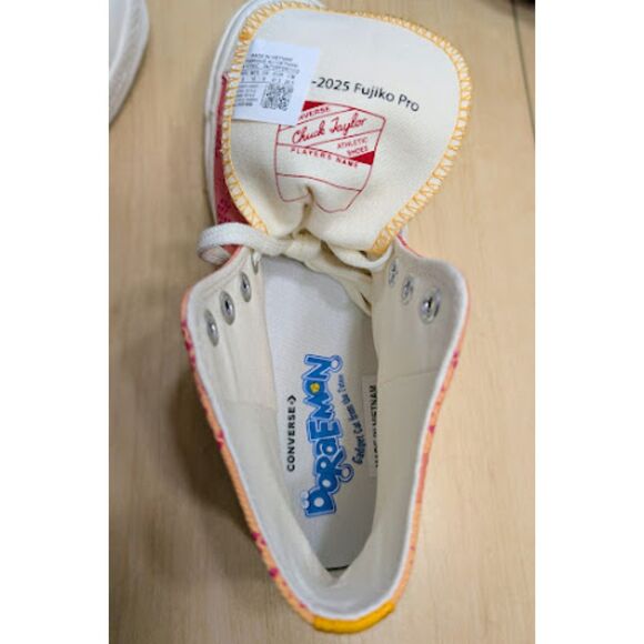 Converse Chuck 70 Doraemon Limited Edition Unisex High Top Sneakers W10 M8 NIB - Picture 10 of 13